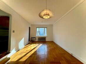 255 W 23rd St, Unit 6GW in New York, NY - Building Photo - Building Photo