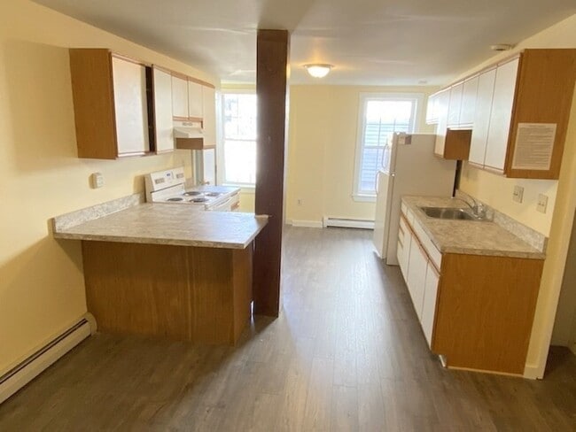 79 Hawley St in Northampton, MA - Building Photo - Building Photo
