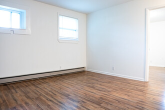 920 Granada Ave, Unit B in Nashville, TN - Building Photo - Building Photo