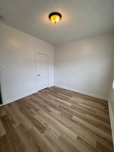 417 W 52nd Pl in Los Angeles, CA - Building Photo - Building Photo