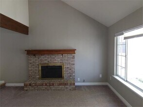 8100 Meadowdale Square in Longmont, CO - Building Photo - Building Photo