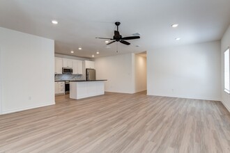 5885 Urbana Pl in Lubbock, TX - Building Photo - Building Photo