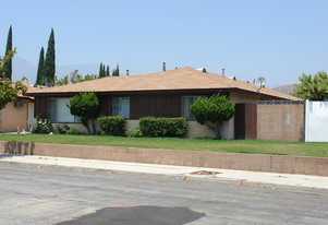 203 Sespe Ave Apartments