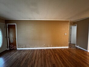 1644 Circle Dr in Fort Wayne, IN - Foto de edificio - Building Photo