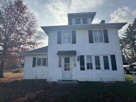 6916 Billwood Hwy in Potterville, MI - Building Photo