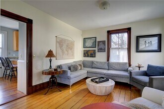 18 Cross St in Newport, RI - Building Photo - Building Photo