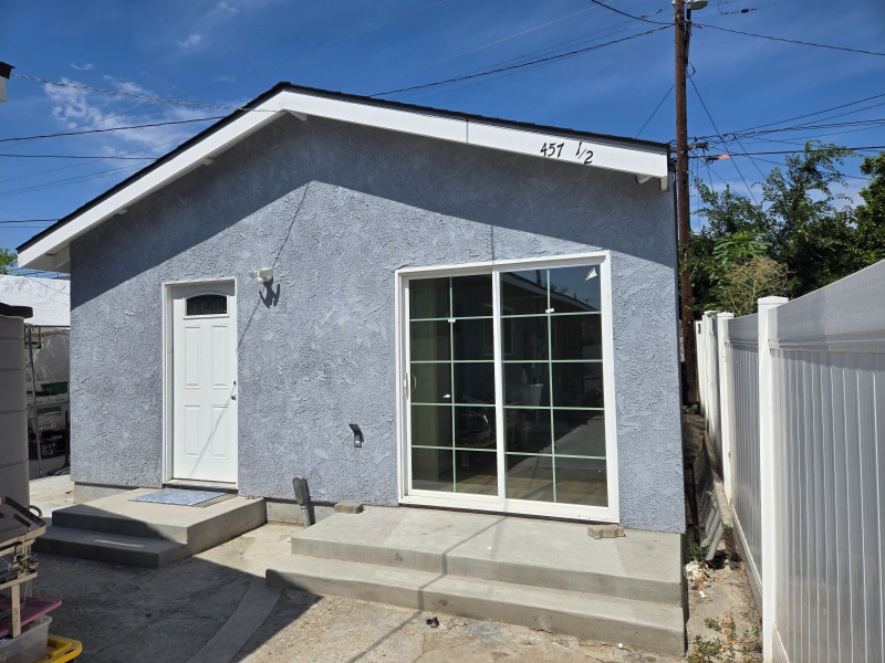 457 Hoefner Ave in East Los Angeles, CA - Building Photo