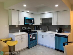 259 Fanshaw G in Boca Raton, FL - Foto de edificio - Building Photo