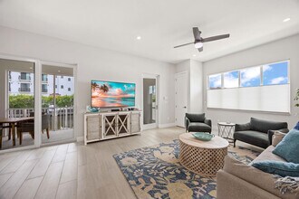 1395 Curlew Ave in Naples, FL - Building Photo - Building Photo