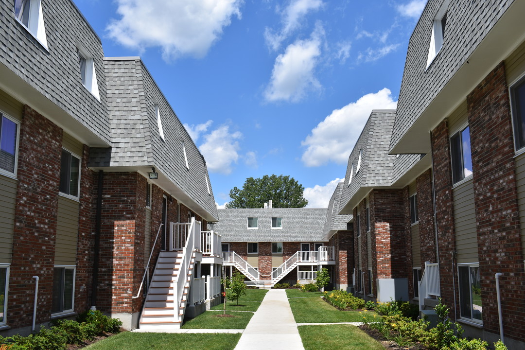 Briston Arms Apartments in Cambridge, MA - Building Photo