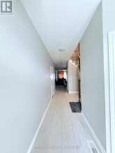 7185 Parsa St in Niagara Falls, ON - Building Photo - Building Photo