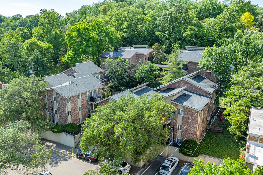 Alpine Haus Condominiums in Cincinnati, OH - Building Photo