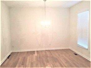 1085 McCoy Dr in Pataskala, OH - Building Photo - Building Photo