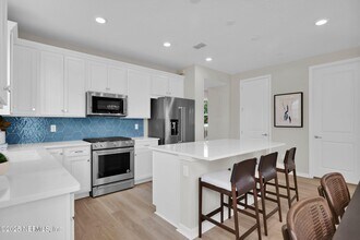 4616 Clapboard Xing Wy in Jacksonville, FL - Building Photo - Building Photo