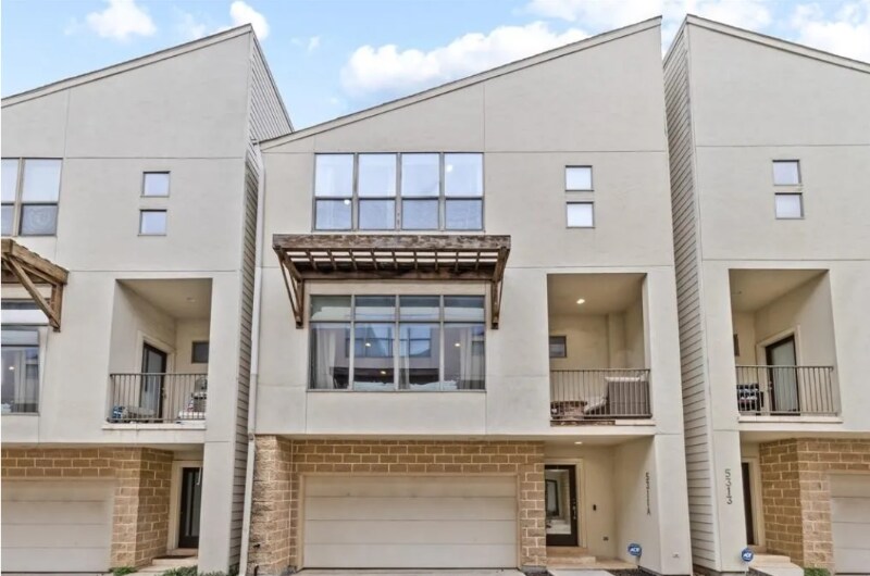 5311 Lillian St in Houston, TX - Foto de edificio