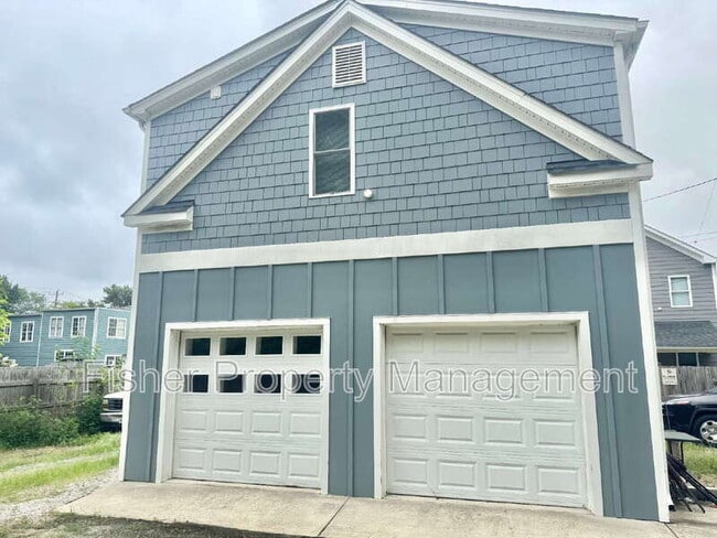 property at 202 W 15th St