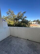 15643 Wyandotte St in Van Nuys, CA - Building Photo - Building Photo