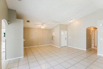 7273 Burgess Dr in Lake Worth, FL - Building Photo - Building Photo