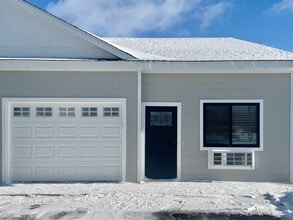 Liberty Villas Bldg. 02 in New Richmond, WI - Building Photo - Building Photo