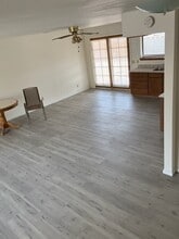 1201 Daytona St in Pahrump, NV - Foto de edificio - Building Photo