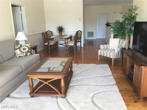 13831 Eagle Ridge Lakes Dr in Ft. Myers, FL - Foto de edificio - Building Photo