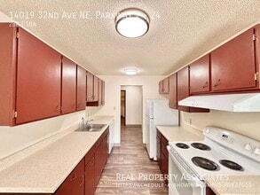 Parkway Apartments in Seattle, WA - Foto de edificio - Building Photo