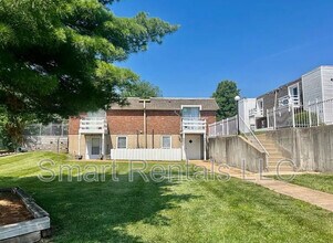 9955 Chateau Roi Dr in Affton, MO - Building Photo - Building Photo