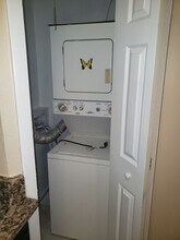 834 Sky Lake Cir in Orlando, FL - Building Photo - Building Photo