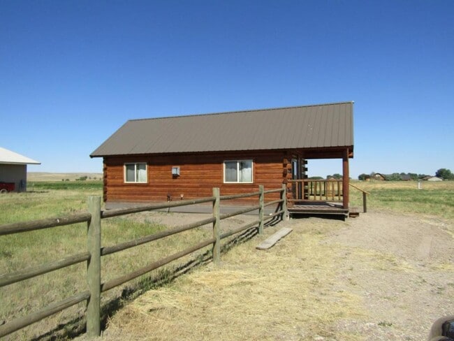 property at 517 MT-200