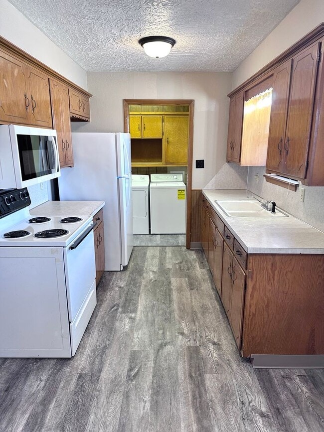 401 Mimosa Dr in Norman, OK - Building Photo - Building Photo