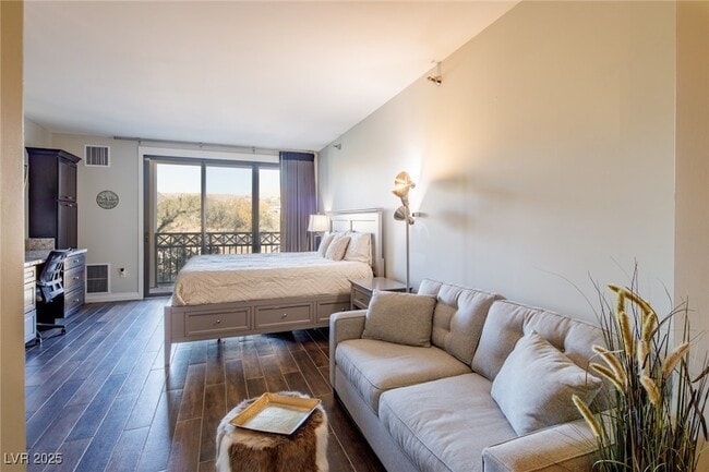 29 Montelago Blvd, Unit 317 in Henderson, NV - Building Photo - Building Photo