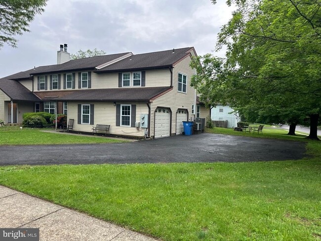 property at 1783 N Dove Rd