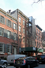 41 W 10th St in New York, NY - Building Photo - Building Photo