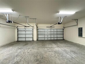 1381 Bering Rd in Wesley Chapel, FL - Building Photo - Building Photo