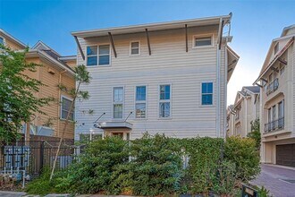 219 Knox St in Houston, TX - Building Photo - Building Photo