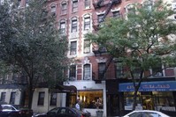 309 East 75th Street in New York, NY - Foto de edificio - Building Photo