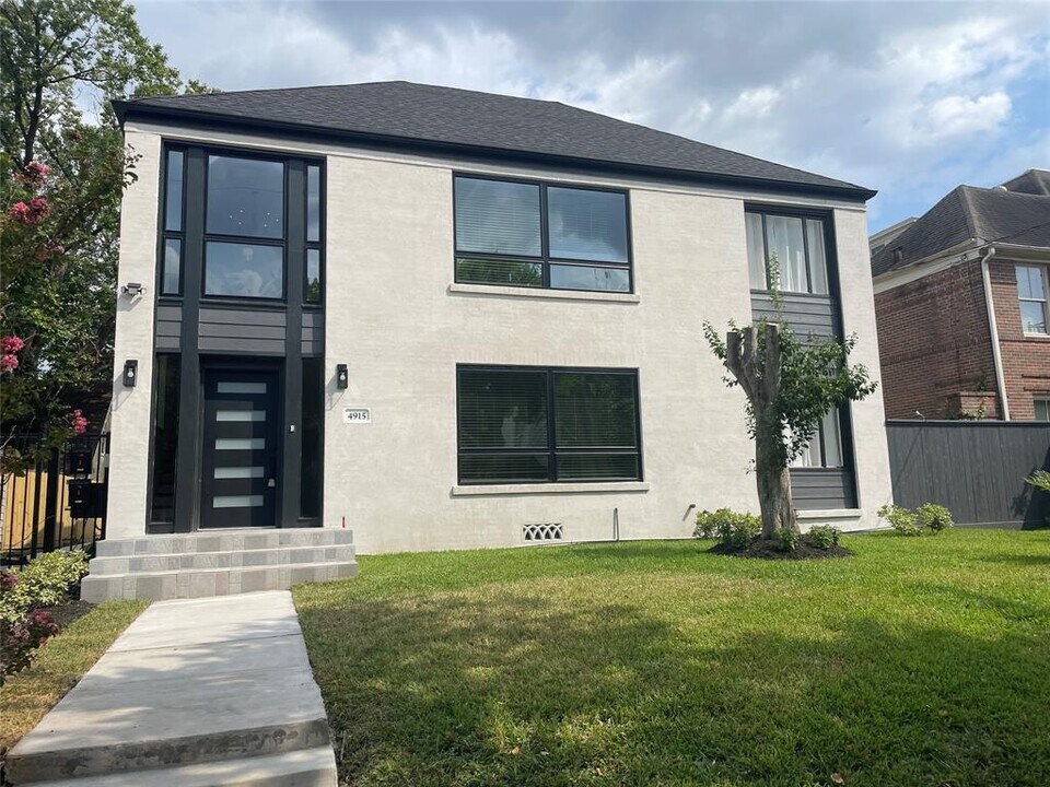 4915 Jackson St-Unit -A in Houston, TX - Building Photo