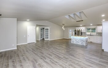 10307 11th St E in Edgewood, WA - Building Photo - Building Photo