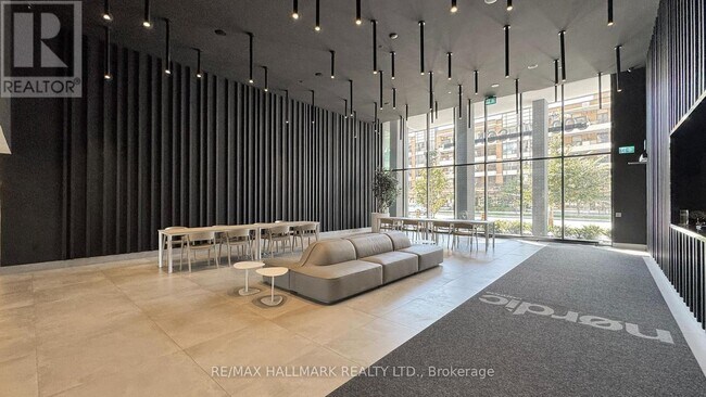 500 Wilson Ave in Toronto, ON - Building Photo - Building Photo