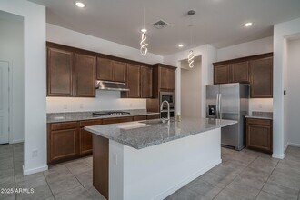 14084 W Desert Flower Dr in Goodyear, AZ - Building Photo - Building Photo
