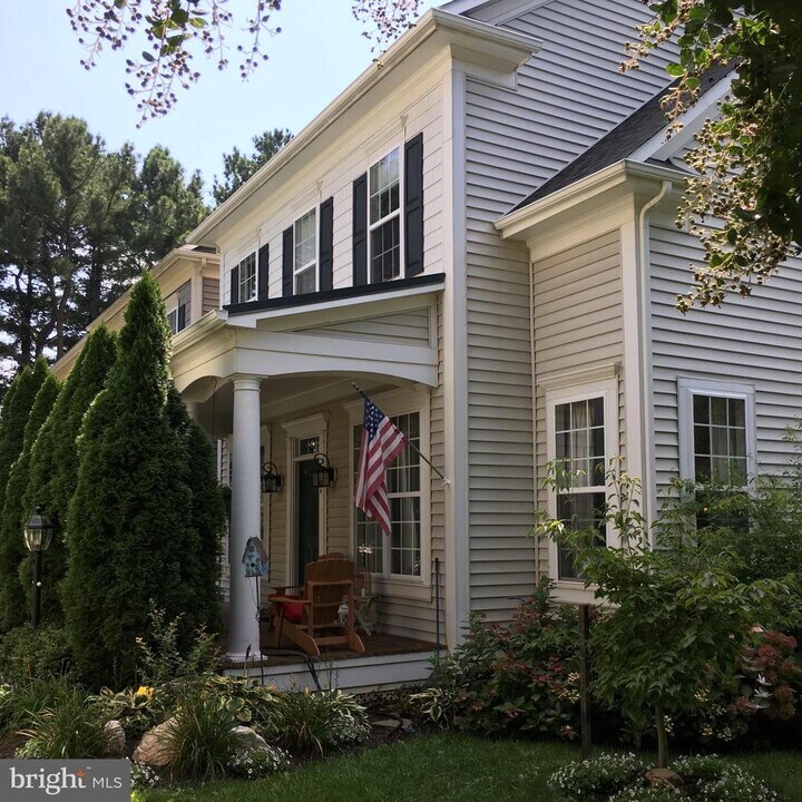 514 Gentlewood Square in Purcellville, VA - Building Photo