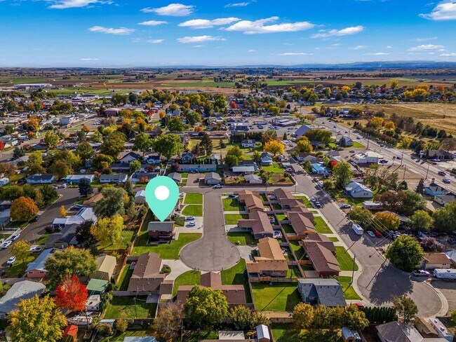 210 N Park Ave in Fruitland, ID - Building Photo - Building Photo