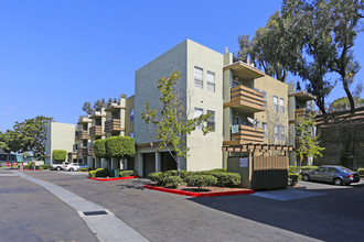 Parkview Terrace in San Diego, CA - Building Photo - Building Photo