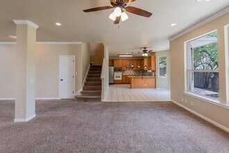 11505 Emerald Falls Dr in Austin, TX - Foto de edificio - Building Photo