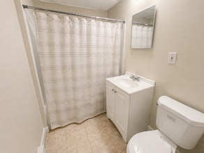 7 Vinson St in Worcester, MA - Building Photo - Building Photo