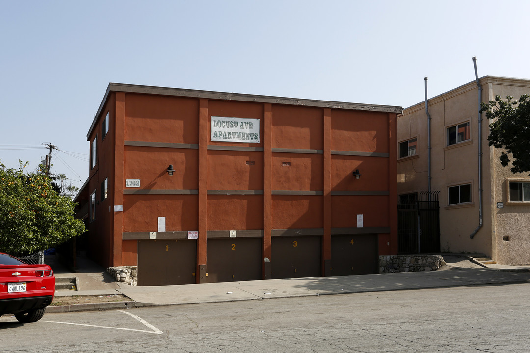 Locust Ave Apartments in Long Beach, CA - Building Photo