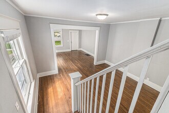 1212 Lake Michigan Dr NW, Unit 1212 in Grand Rapids, MI - Foto de edificio - Building Photo