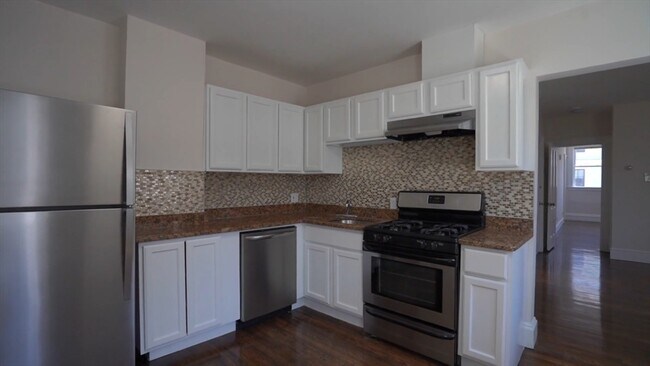 17 Spring Garden St, Unit 2