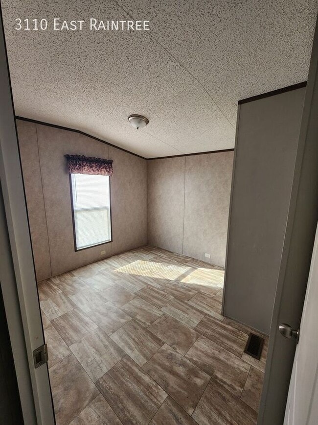 3110 E Raintree Dr in Stillwater, OK - Building Photo - Building Photo