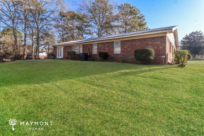 800 Dogwood Dr in Clinton, MS - Building Photo - Building Photo